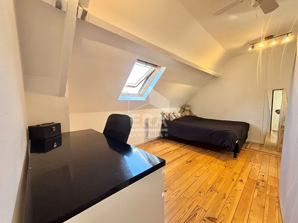 Chambres - Maison Rénovée avec Isolation Extérieure à Lardy
