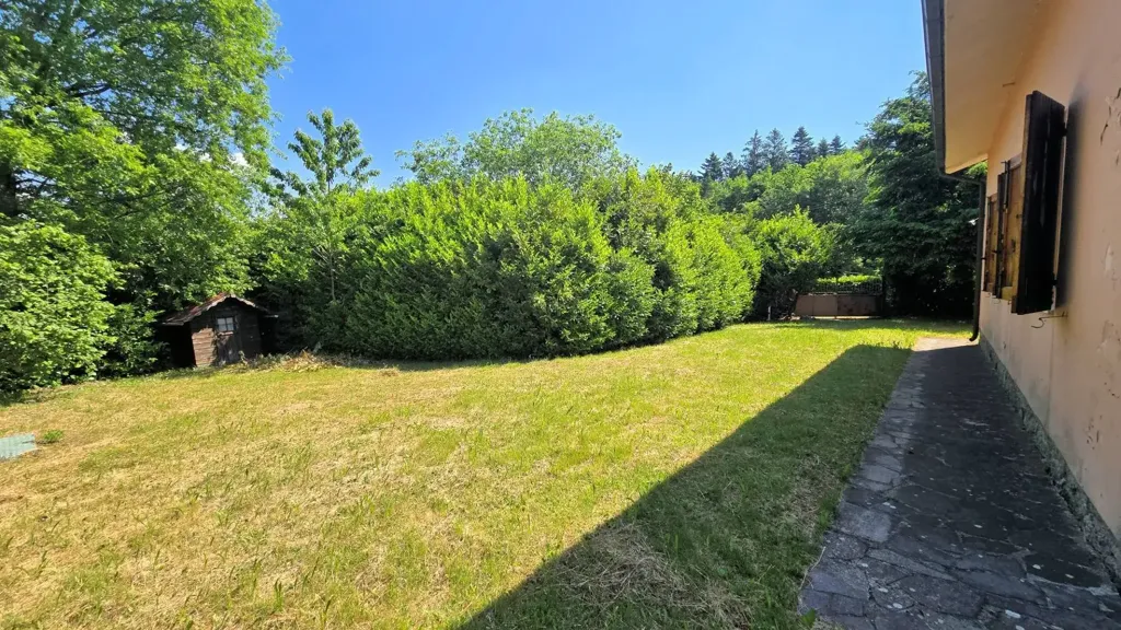 Aed - Villa with Garden in Marliana