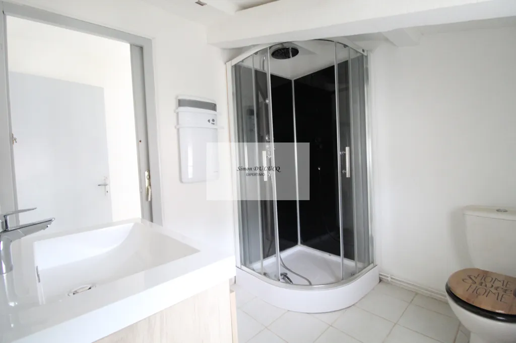 Bagni - Attic Apartment with Loft in St-Affrique Centre
