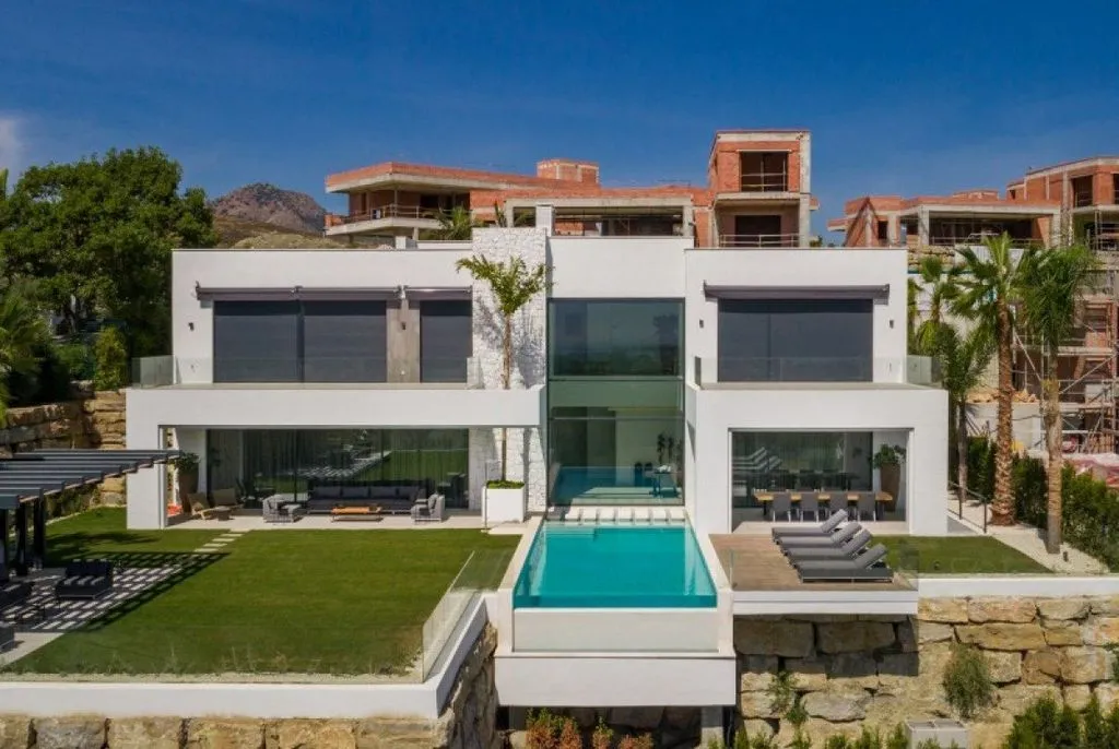 Piscine - Luxury Villa with Sea View in Benahavís