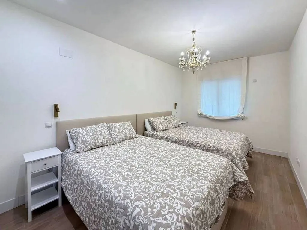Magamistoad - Modernised Flat with Balcony in Plaza de los Mostenses