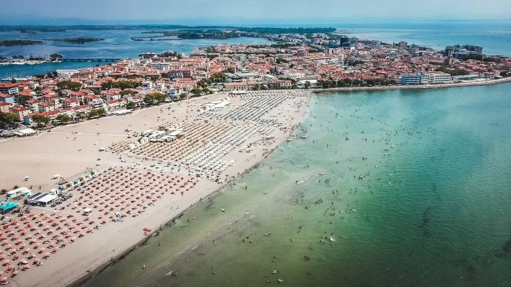 Luxury Triplex with Terrace in Grado
