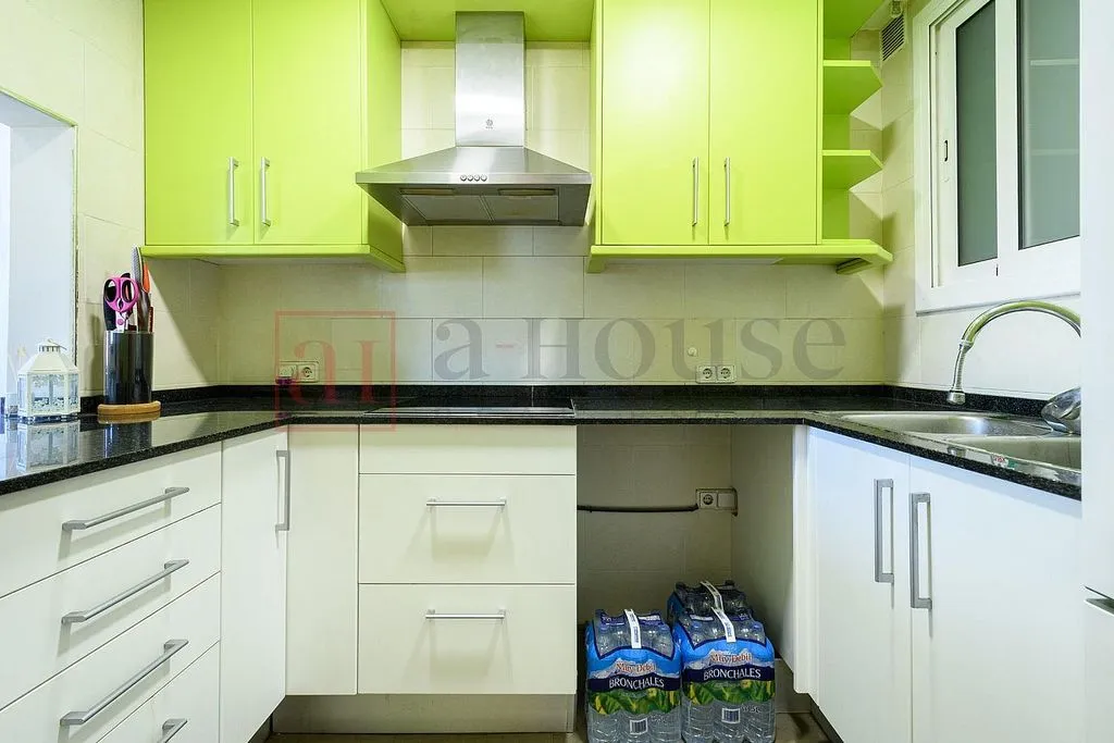 Köök - Luxury Flat with Northwest Views in El Clot, Barcelona
