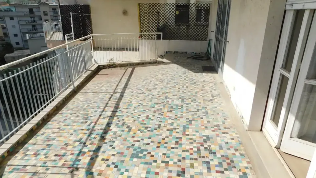 Rõdu - Apartment with Panoramic Veranda in Ragusa