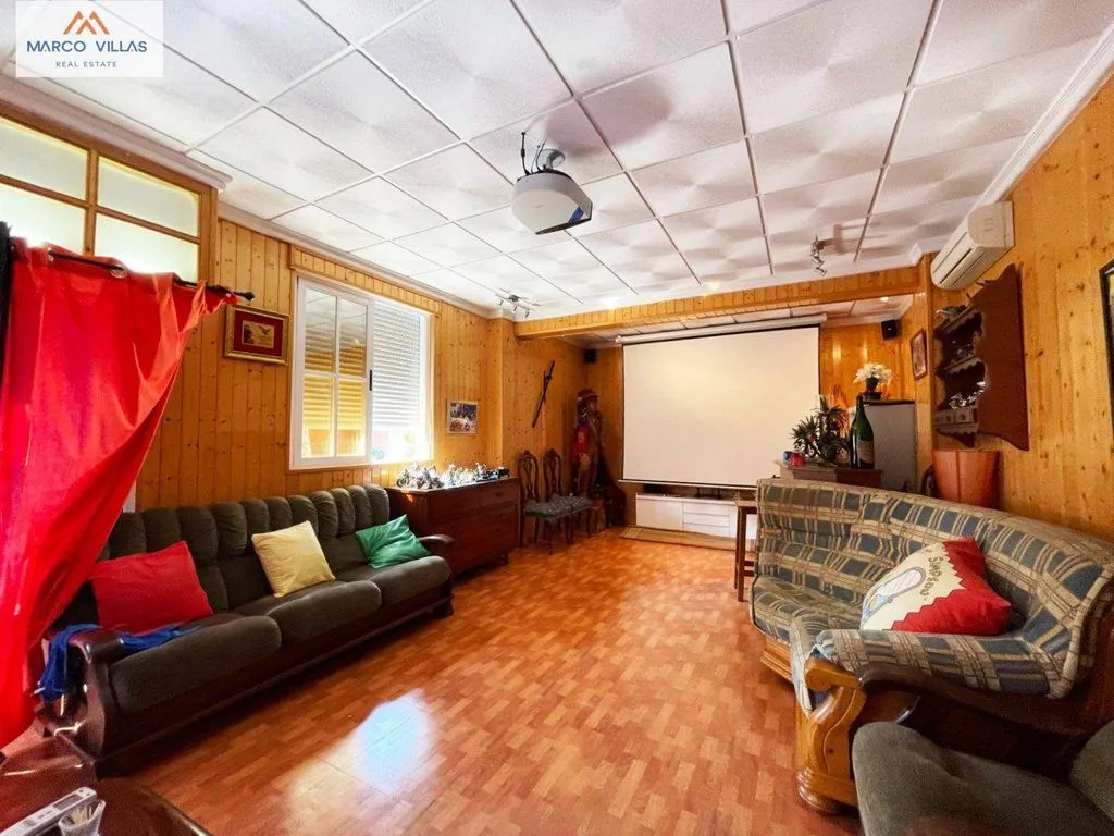 Elutuba - Detached House with Pool and Factory in Almoradí