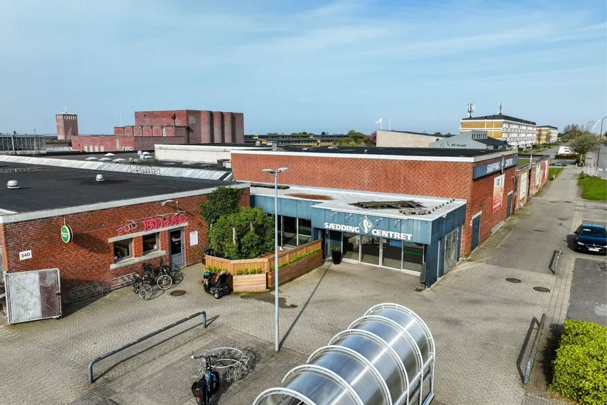 Välivaade - Spacious Retail Unit in Sædding Centre, Esbjerg