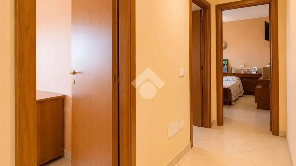 Entrée - 3-Room Apartment with Solarium in Quartu Sant'Elena
