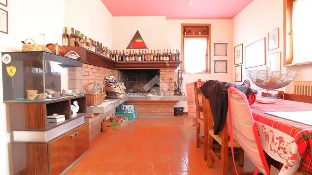 Salle à manger - Prestigious Villa with Garden in Creazzo