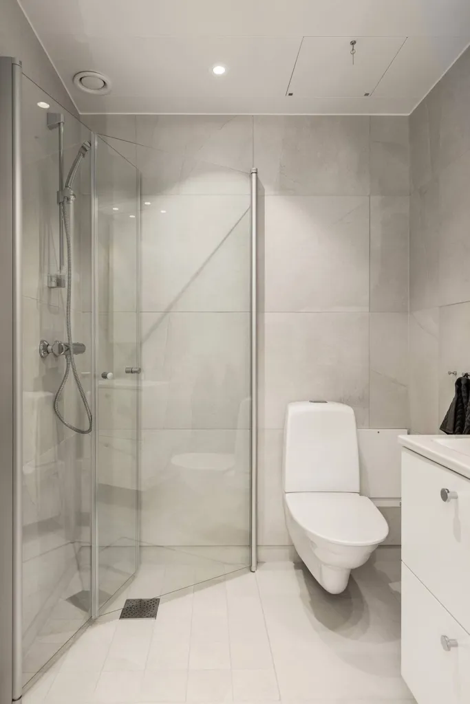 Salles de bain - Apartment with Modern Amenities in Linköping