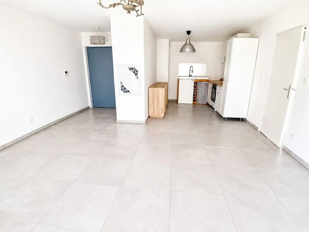 Séjour - Appartement T3 avec terrasse et garage à Avenue Maréchal Juin