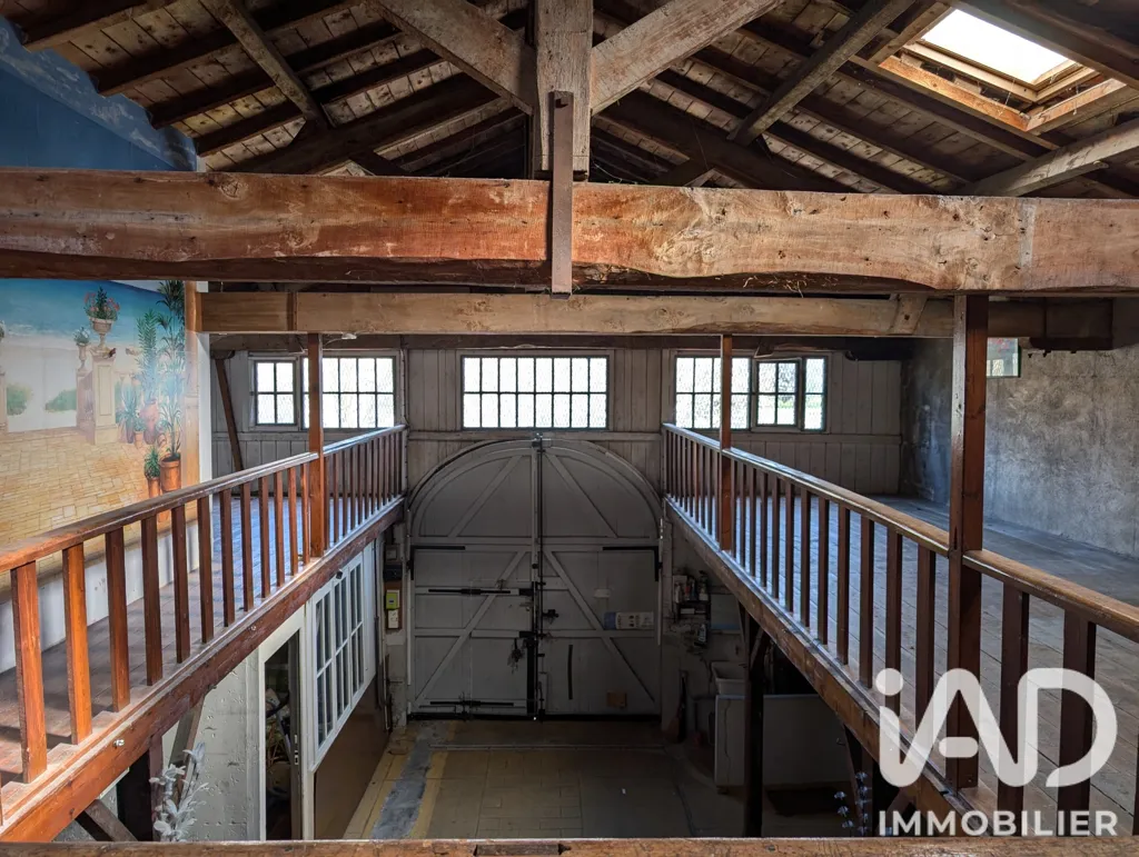 Pièces - Maison de Caractère avec Garage XXL au Centre de Cognac