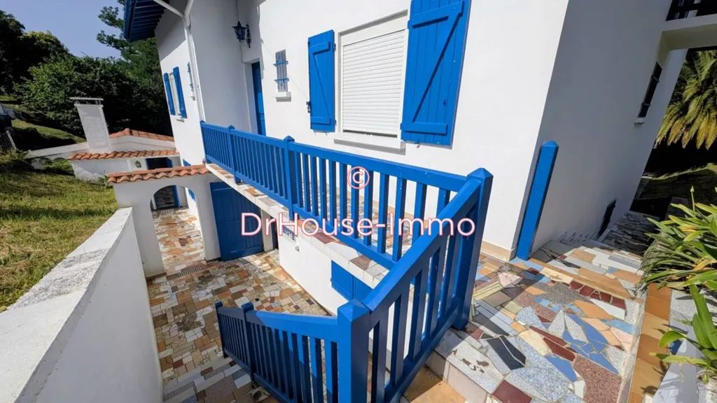 Esterno - Basque-Style House with Garden View in Hendaye