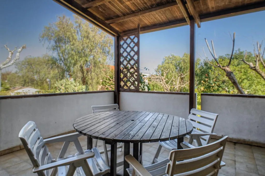 Terrasse - Villa with Balcony in Bernalda Centre