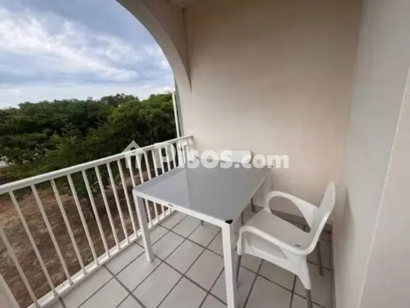 Rõdu - Seafront Flat with Balcony in Corinto