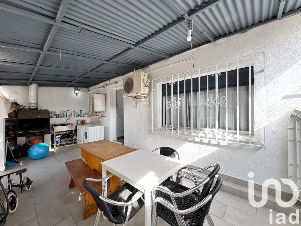 Terrasse - Twin-Storey House with Multiple Terraces in Cambrils