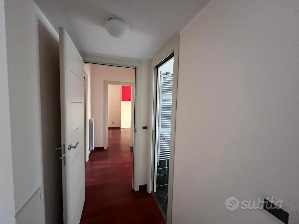 Esik - Rearfitted Apartment with Private Parking in Termoli
