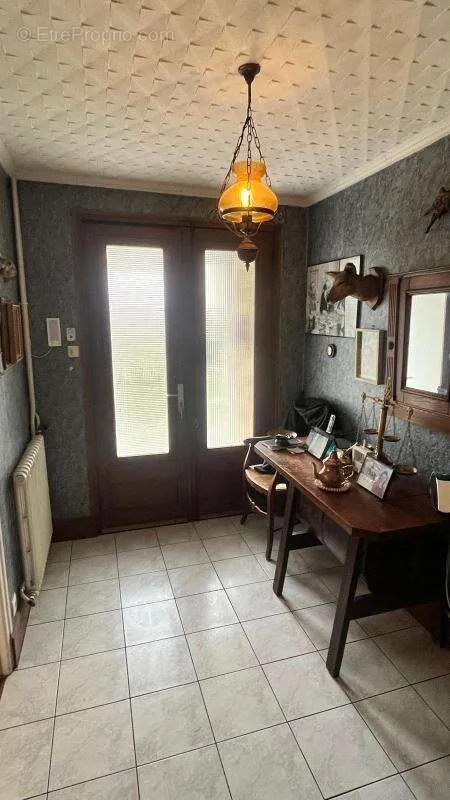 Salle à manger - Maison de Plain-Pied avec Piscine Couverte à Thiberville