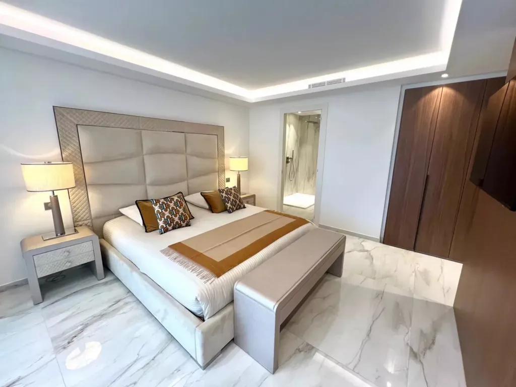 Magamistoad - 2-Bedroom Apartment with Sea View in Cannes Croisette