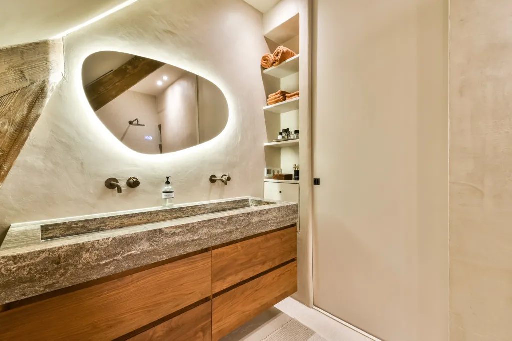 Vannitoad - Corner Duplex with Skylights in De Pijp