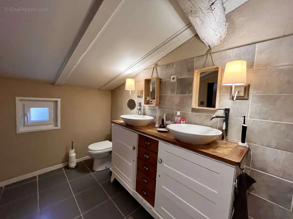 Vannitoad - Character House with Courtyard in Tarascon