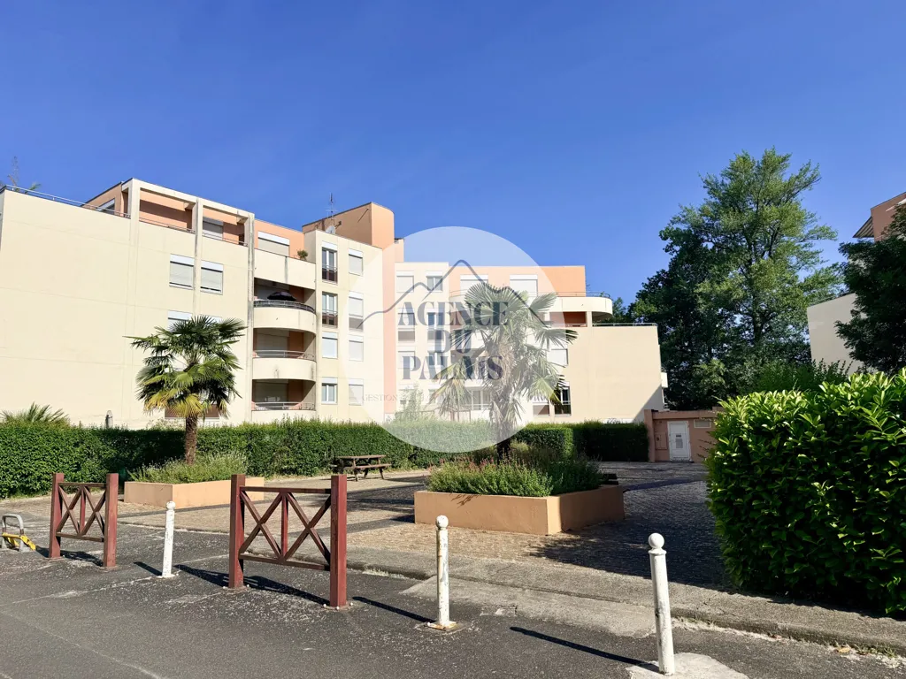 Välivaade - Renovated Flat with Balcony in Billère