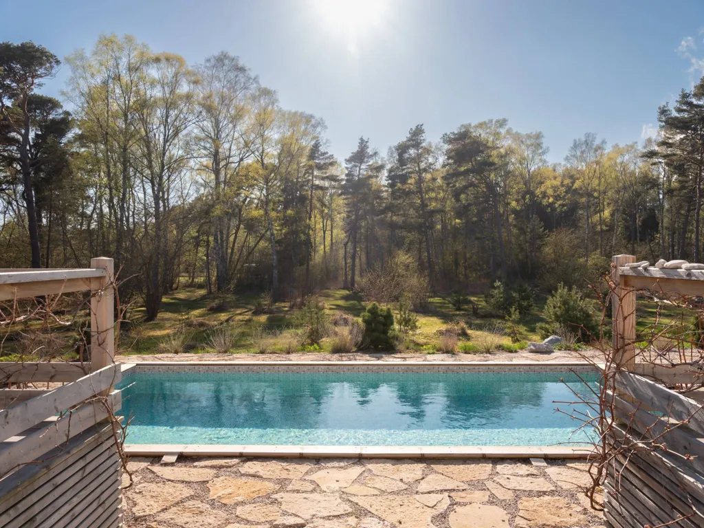 Piscina - Villa with Pool and Sea View in Östergarn