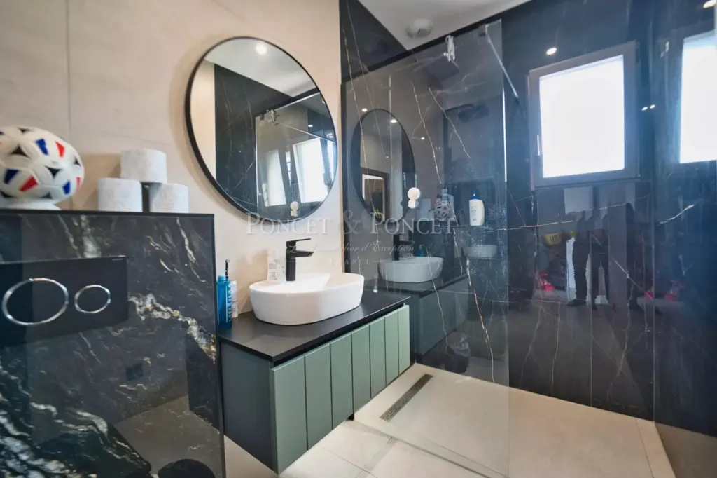 Salles de bain - Maison 6 pièces à Saint-Jean-de-Védas
