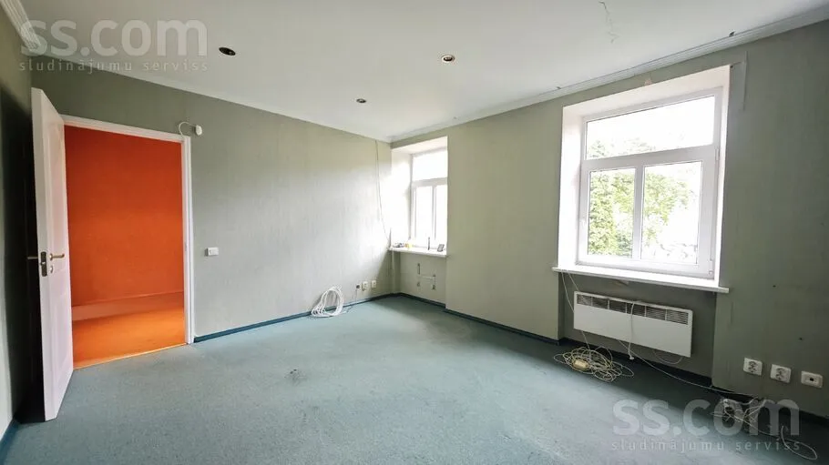 Pièces - Two-Storey Brick House with Garden in Riga Centre