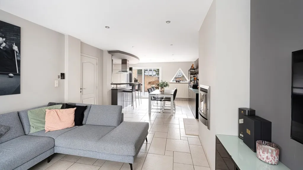 Elutuba - Spacious House with Sunny Garden in Heist Centre
