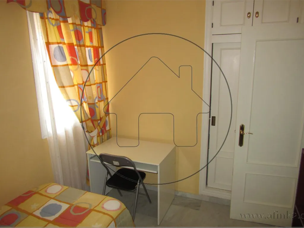 Chambres - Student-Friendly Flat with Terrace in Zona Huerto Paco