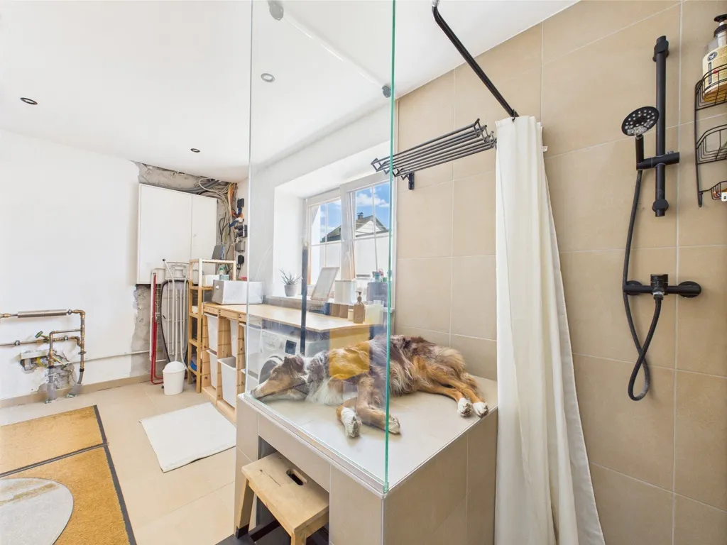 Bathrooms - 3-bedroom house in Frontenhausen