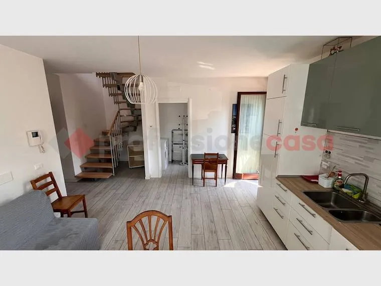 Soggiorno - Duplex with Private Garden in Rho