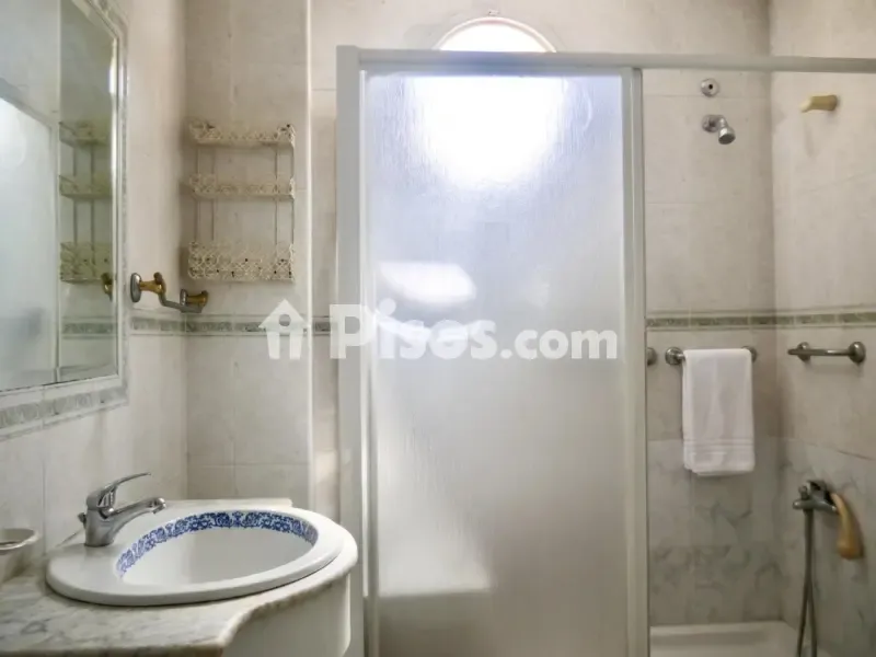 Vannitoad - Apartment with Exterior Views in Triana