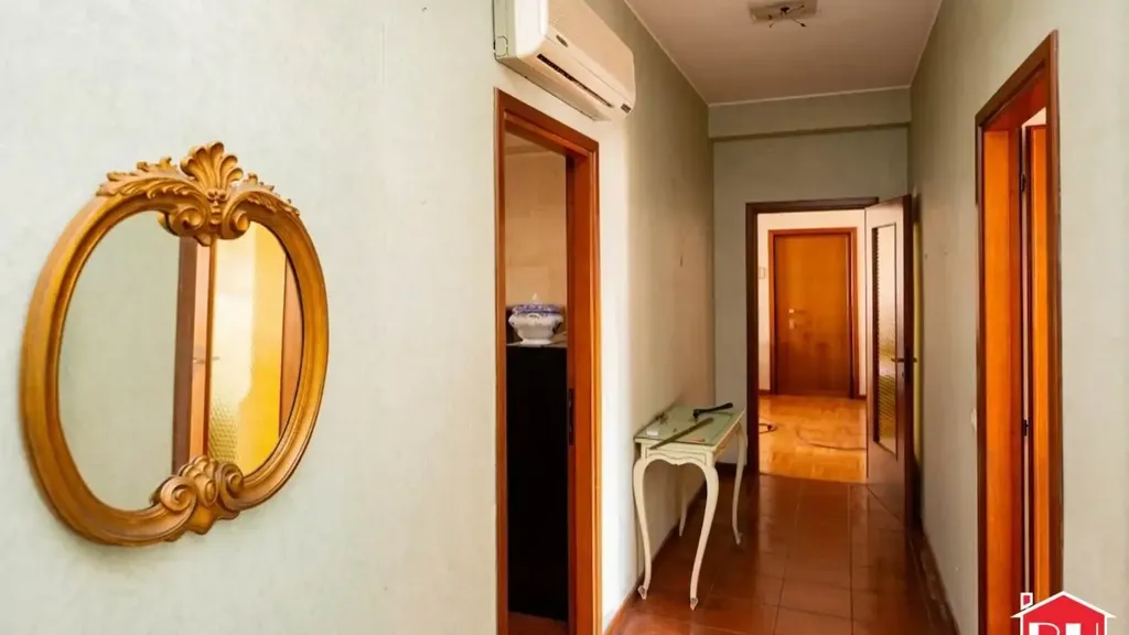 Entrée - Penthouse with Balcony in Nolo, Milan