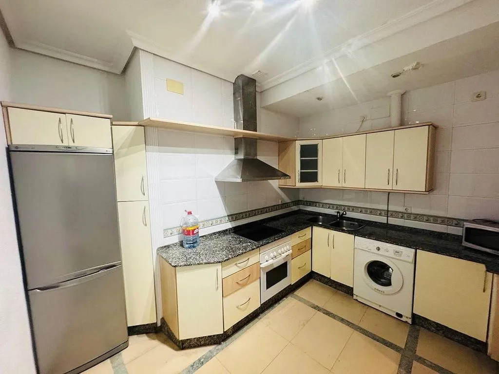 Köök - Bright Apartment with Balcony in Cádiz Centre
