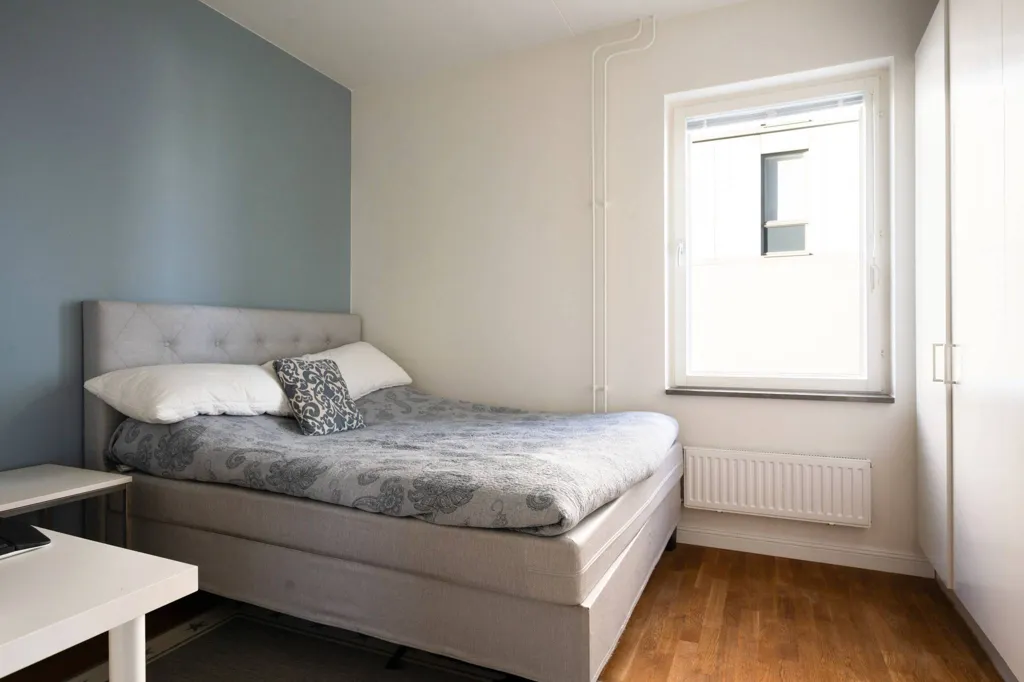 Magamistoad - Apartment with Double Balconies in Sundbyberg
