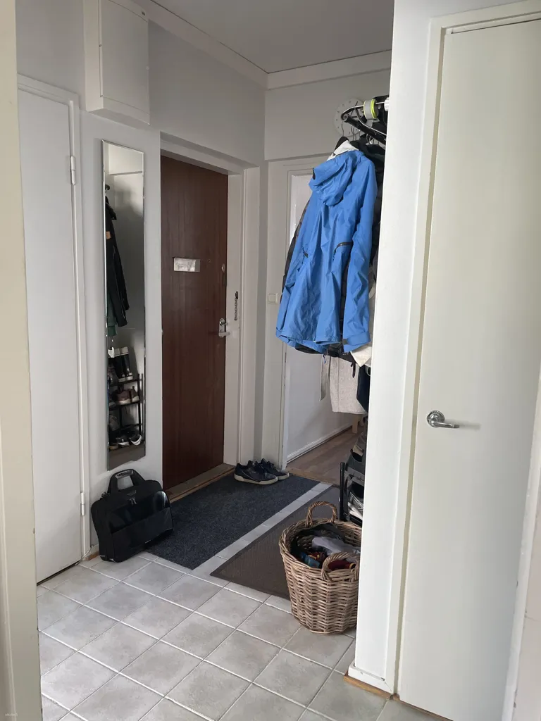 Hallway - Bright Apartment with Balcony in Hakaniemi, Helsinki