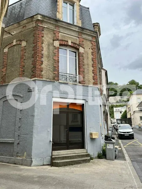 Extérieur - Locaux Professionnels avec Terrasse à Château-Thierry