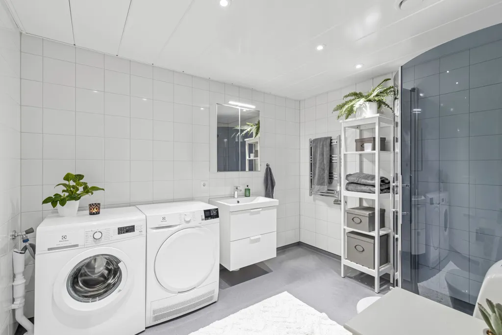 Lavanderia - New Flat with Private Entrance in Gunsta