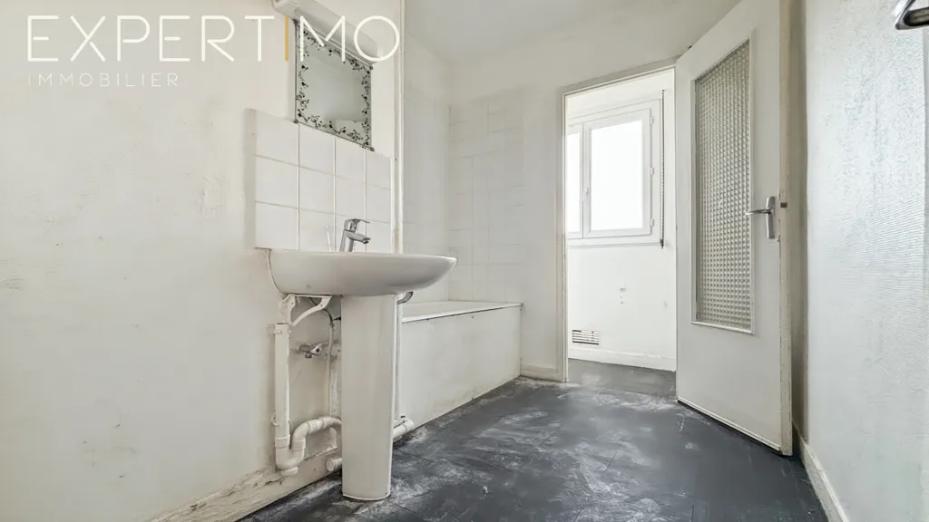 Salles de bain - Appartement lumineux F3 à Étampes, proche centre-ville
