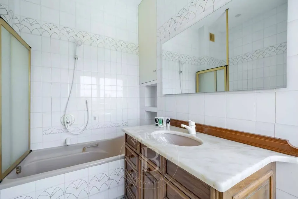 Salles de bain - Villa Art Déco avec Vue Mer à Cannes