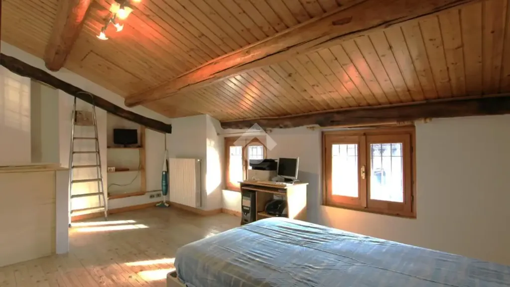 Chambres - Independent House with Balcony in Bulciago