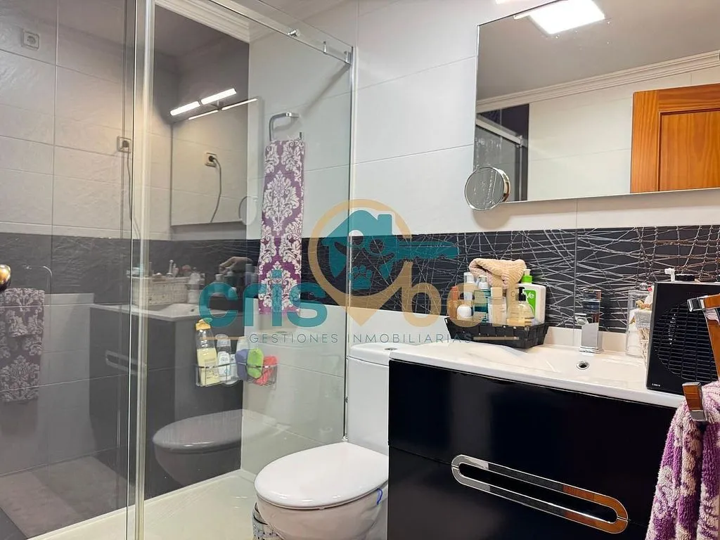 Vannitoad - Spacious Apartment with Terrace in San Cristóbal