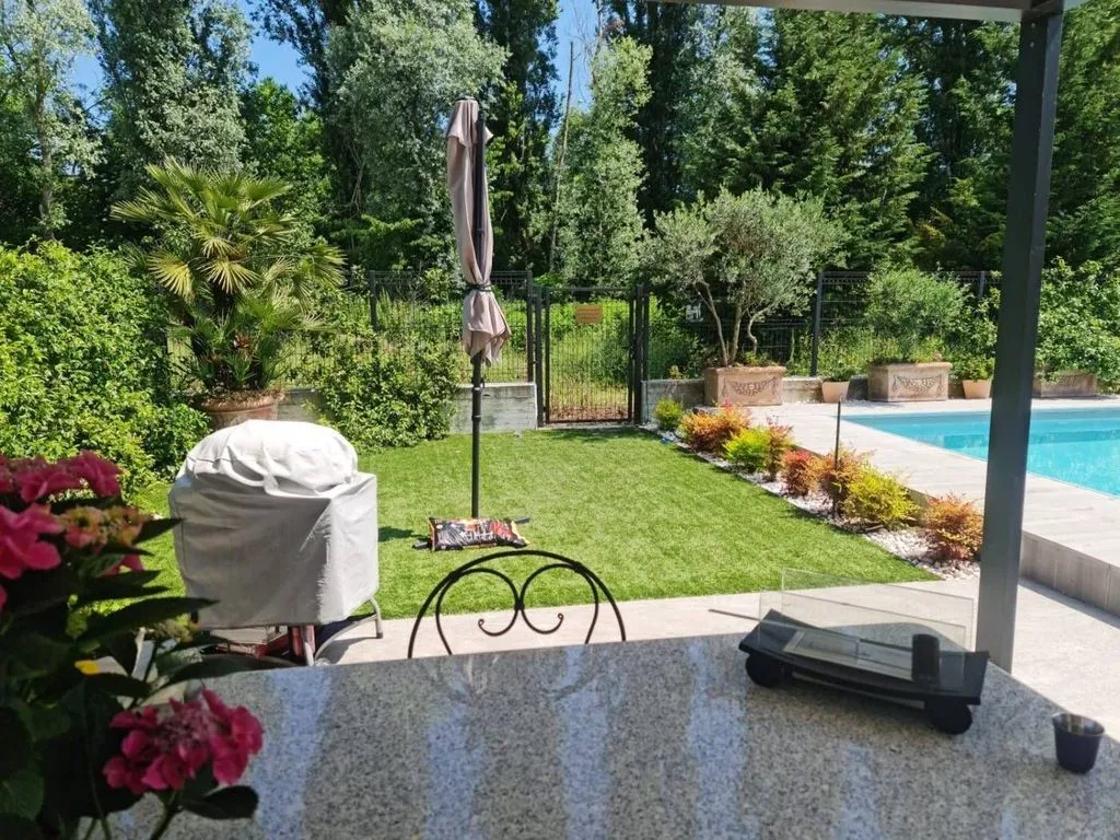 Piscine - Luxury Terraced House with Pool in Lodi