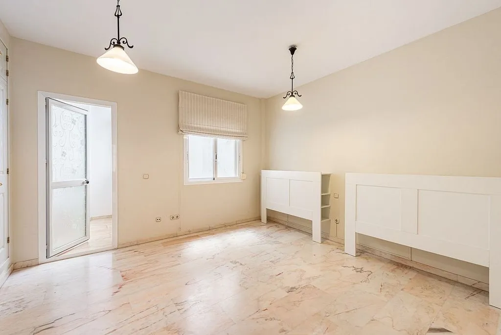 Chambres - Apartment with Sea Views on Estepona Promenade