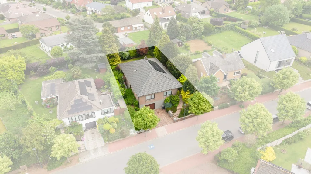 Õhuvaade - Detached Villa with Garden in Zaventem