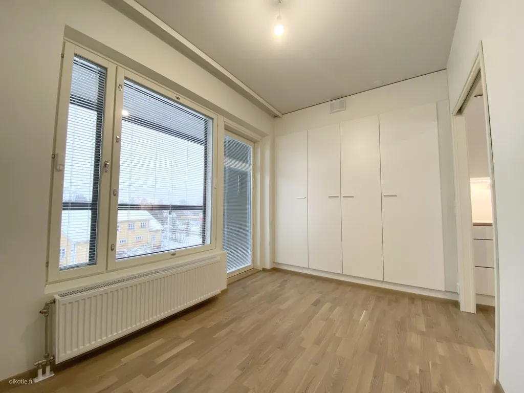 Pièces - East-Facing Balcony Flat in Tampere