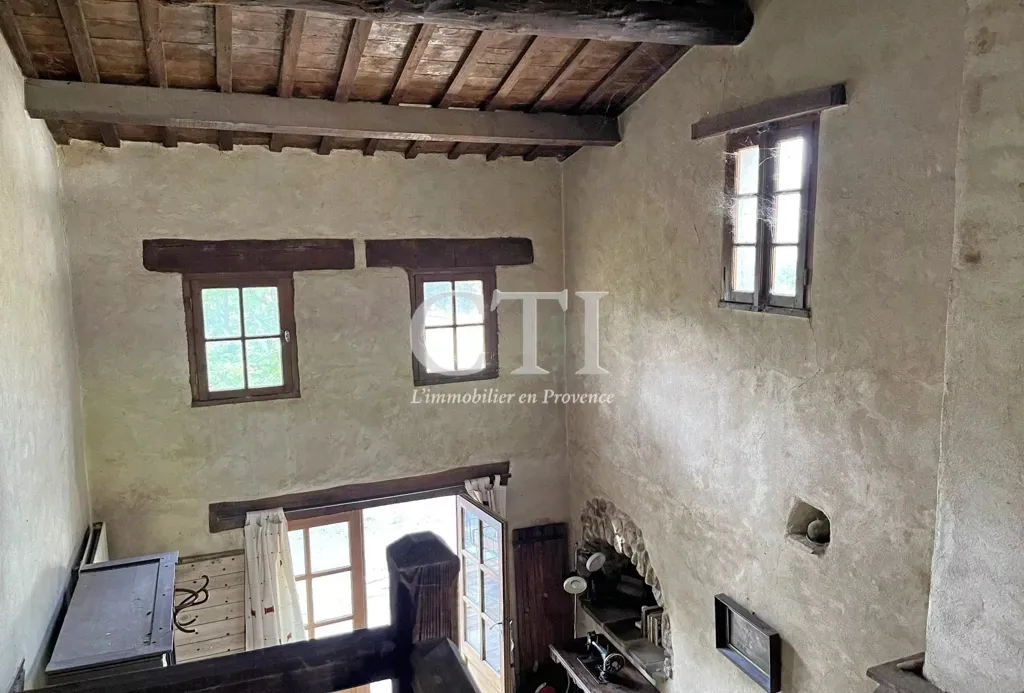 Pièces - Maison Campagnarde en Pierre avec Vue Panoramique en Provence