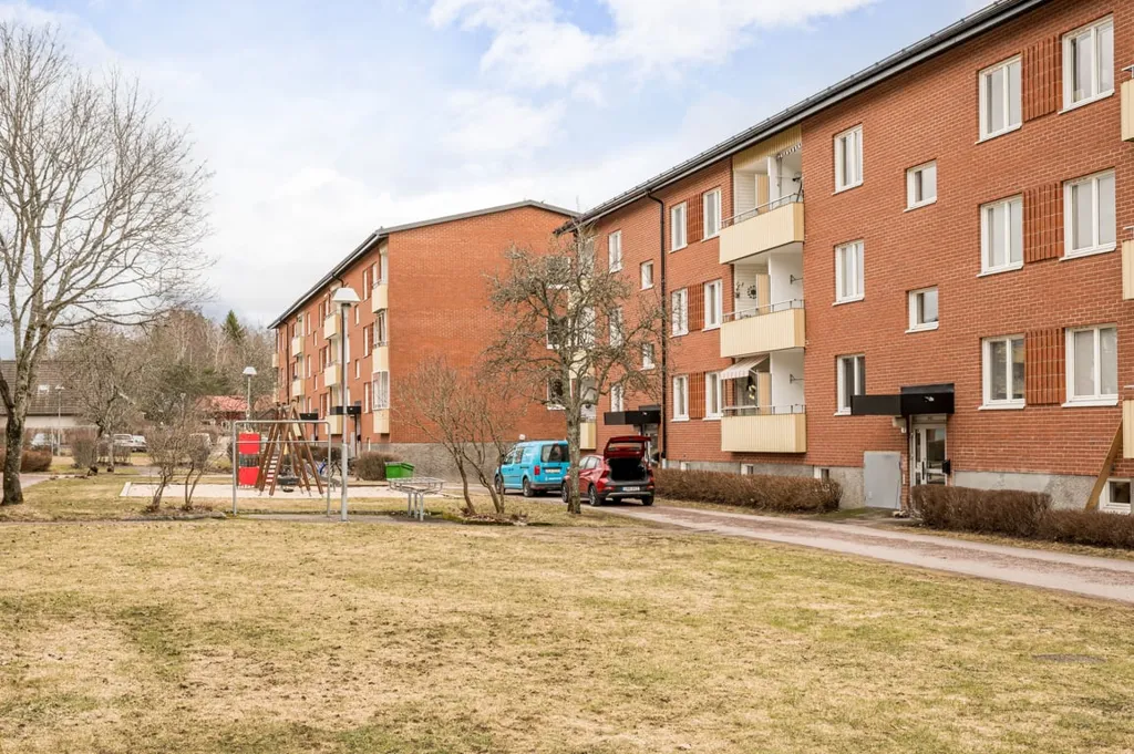Extérieur - Spacious Two-Bedroom with Balcony in Molkom
