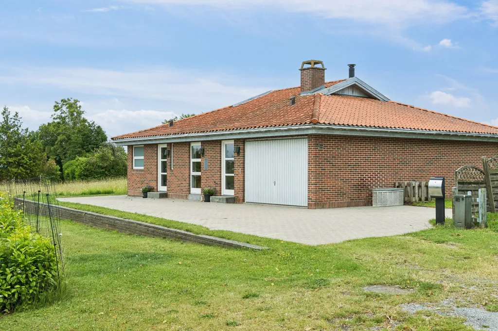 Exterior - 1979 Summerhouse with Garden in Karrebæksminde